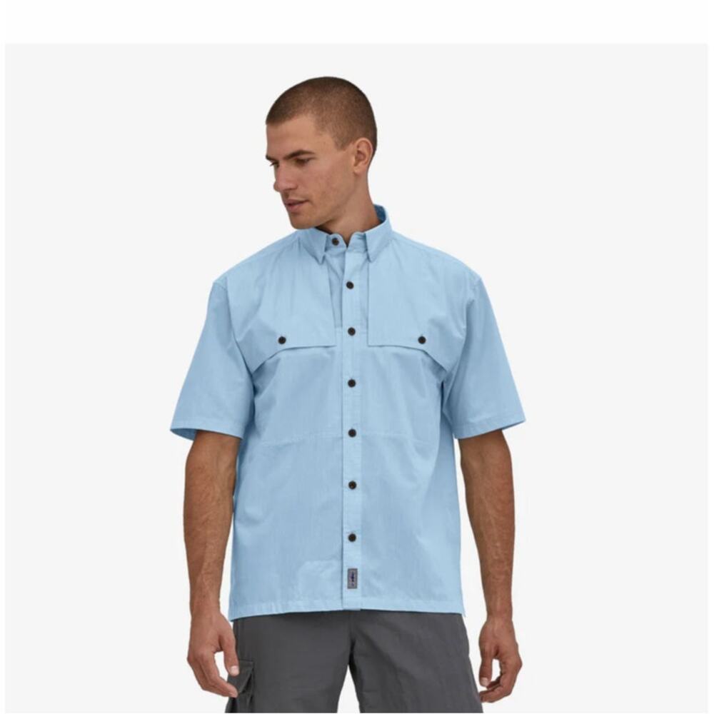 Patagonia Men's Pale Blue Button Up Shirt - M